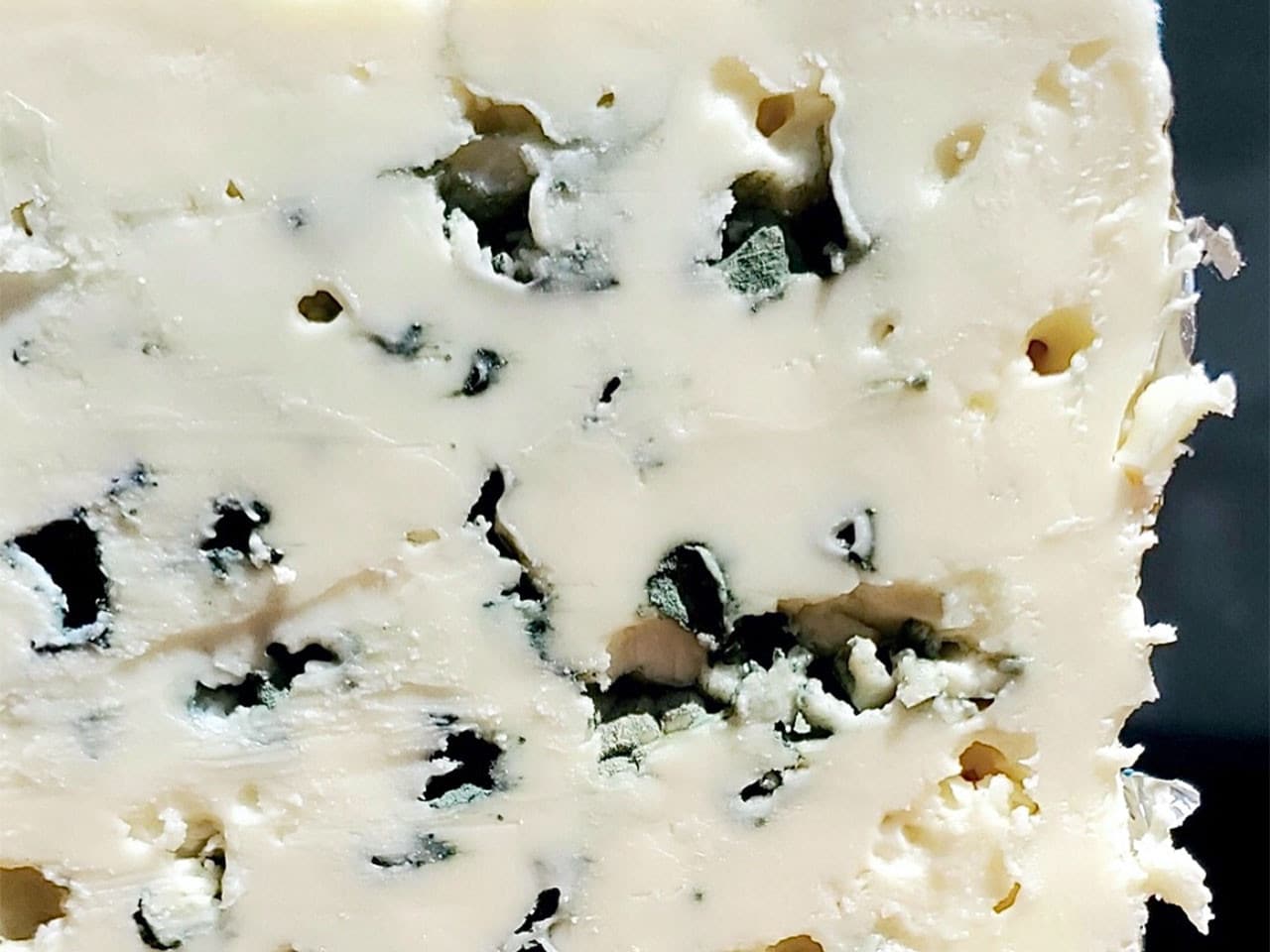 France Rodolphe Le Meunier Roquefort  1.2kg pc – Pre Order